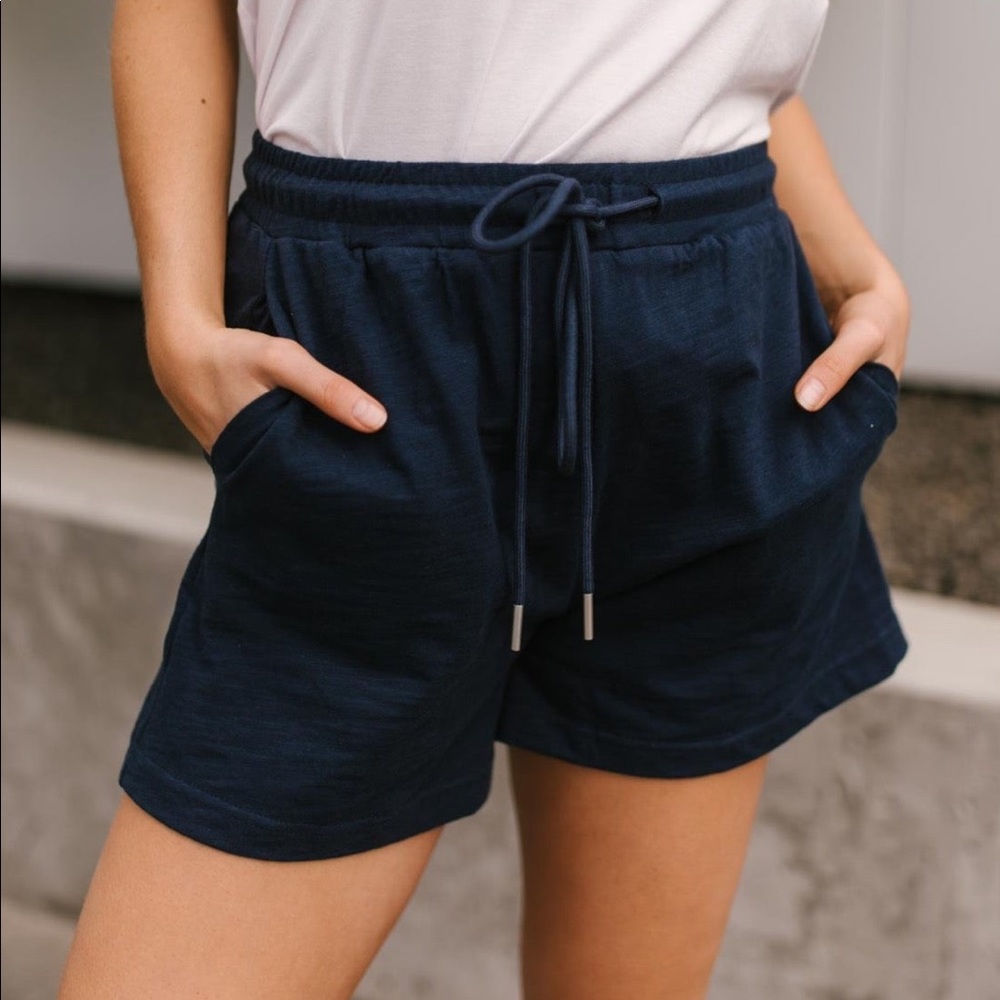 Modern Brenton Shorts in Navy